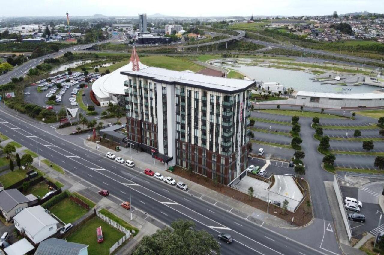 Ramada Suites By Wyndham Auckland Manukau Pacfic Centre Екстериор снимка