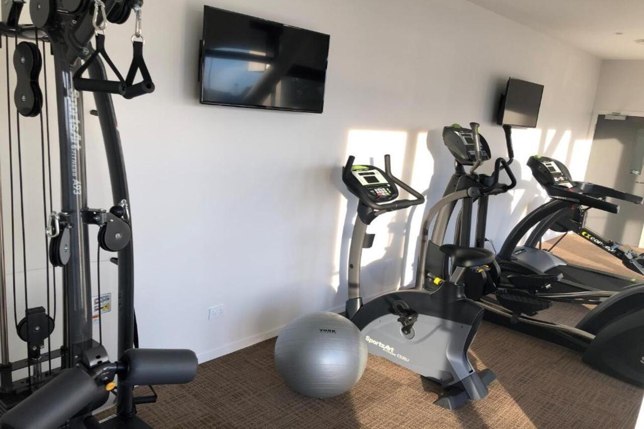 Ramada Suites By Wyndham Auckland Manukau Pacfic Centre Екстериор снимка