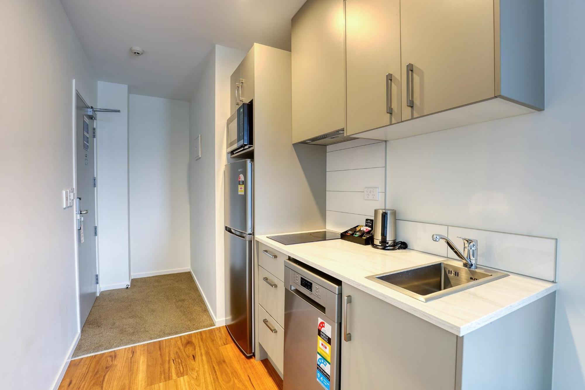 Ramada Suites By Wyndham Auckland Manukau Pacfic Centre Екстериор снимка