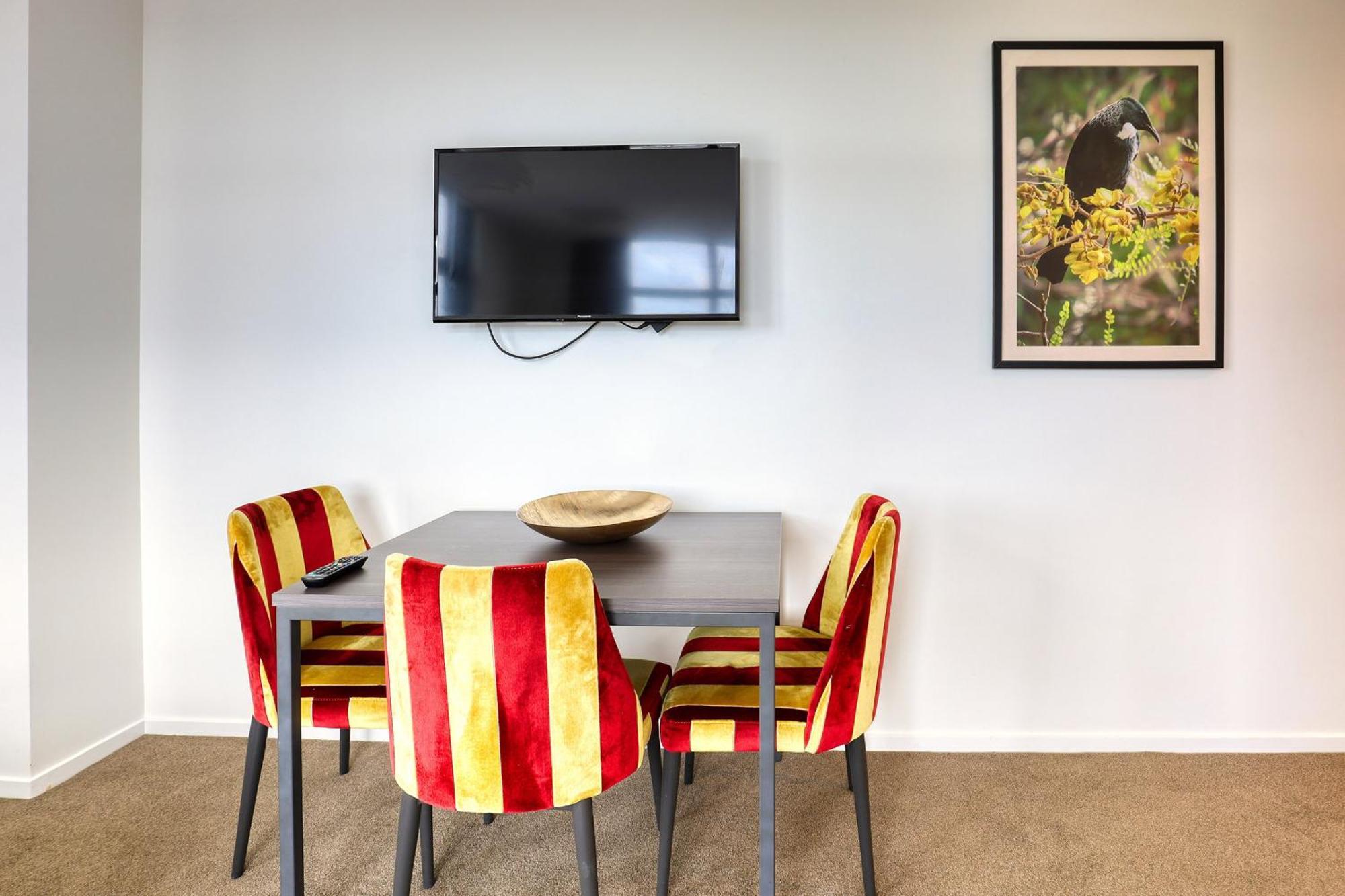 Ramada Suites By Wyndham Auckland Manukau Pacfic Centre Екстериор снимка